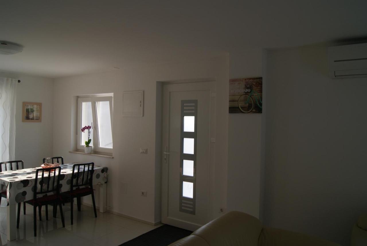 Zagar Apartment Пореч Экстерьер фото
