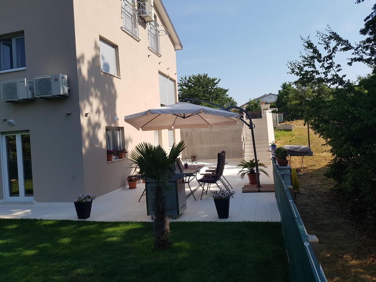 Zagar Apartment Пореч Экстерьер фото