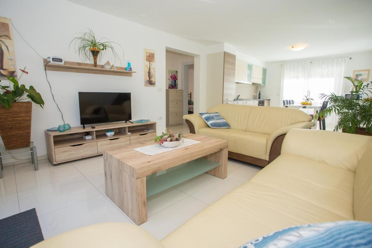 Zagar Apartment Пореч Экстерьер фото