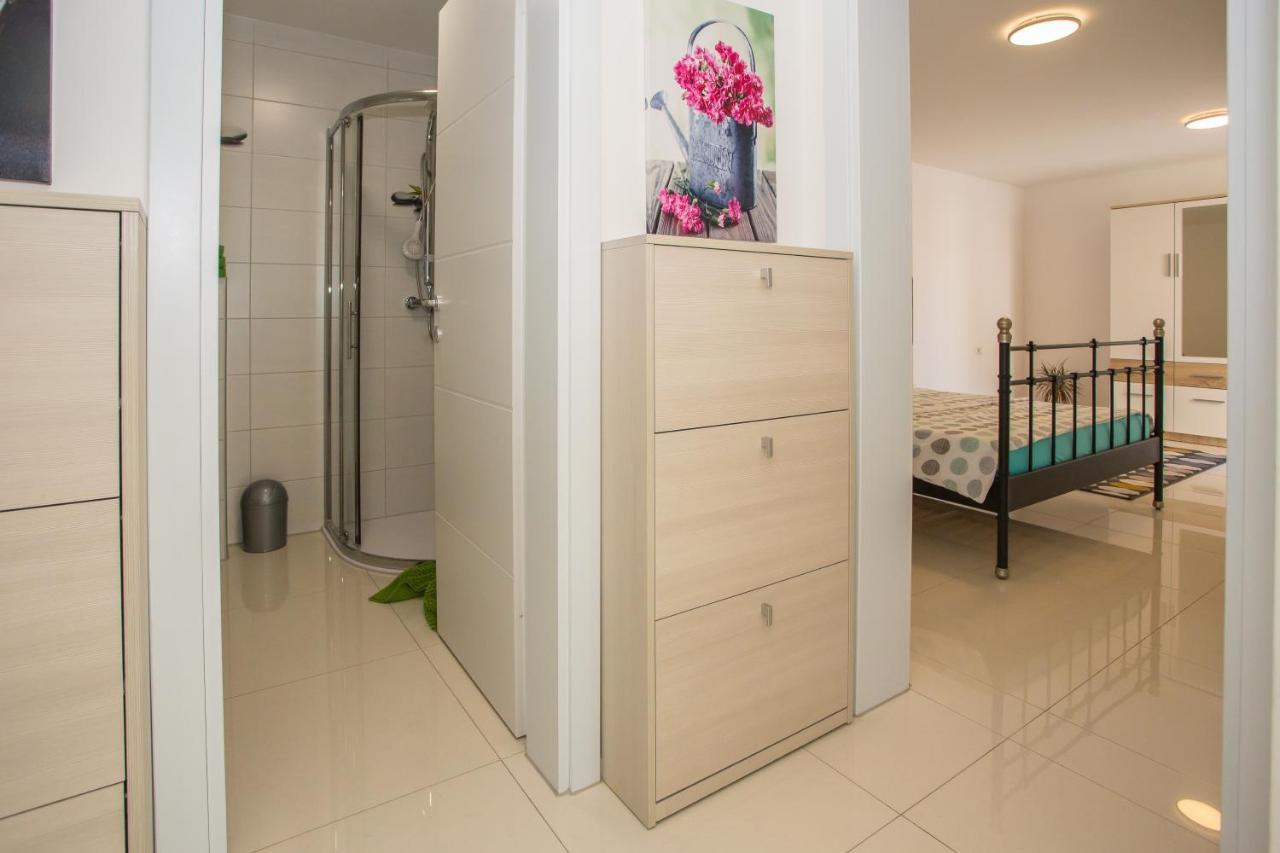 Zagar Apartment Пореч Экстерьер фото
